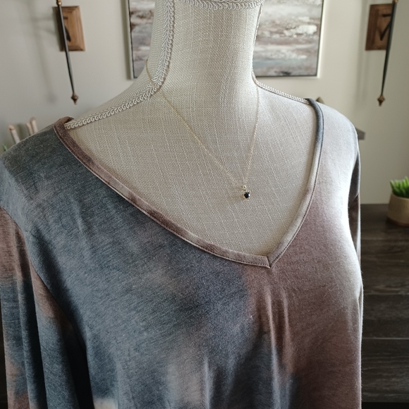 Andthewhy Black & Brown Top with Balloon Sleeves - Picture 2 of 7